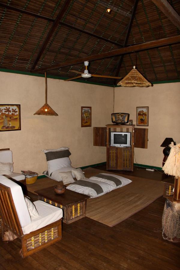 Les Bungalows D'Ambonara Hell-Ville Oda fotoğraf